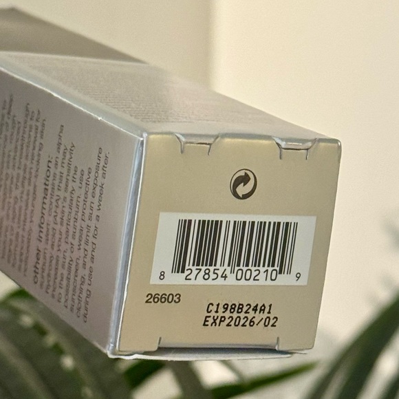 + FREE GIFT with Purchase! PCA SKIN Pro-Max Age Renewal - Sealed & New in Box - Picture 2 of 3